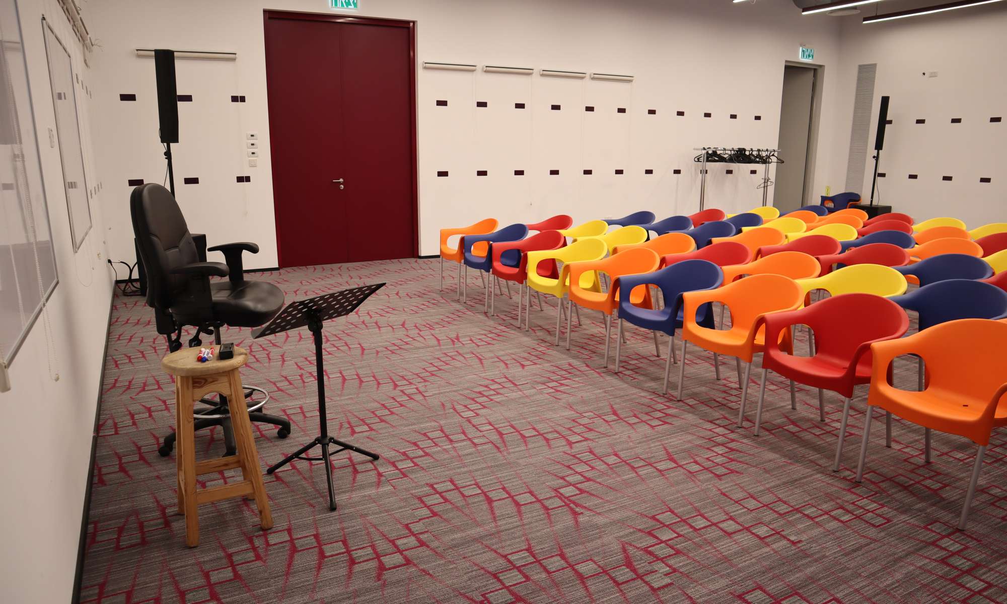 השכרת אולמות וכיתות לימוד